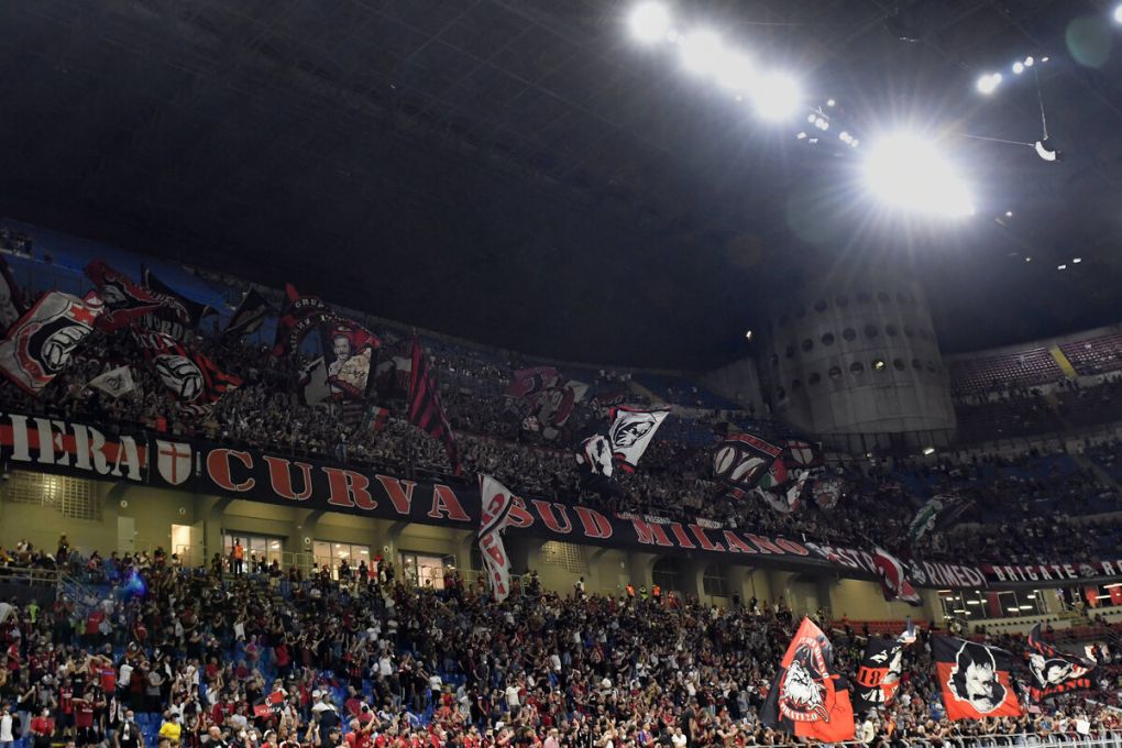 Milan supporters cheer on during the Serie A 2021/2022 football match between AC Milan and Cagliari Calcio at Giuseppe Meazza stadium in Milano Italy, August 29th, 2021. Photo Andrea Staccioli / Insidefoto andreaxstaccioli