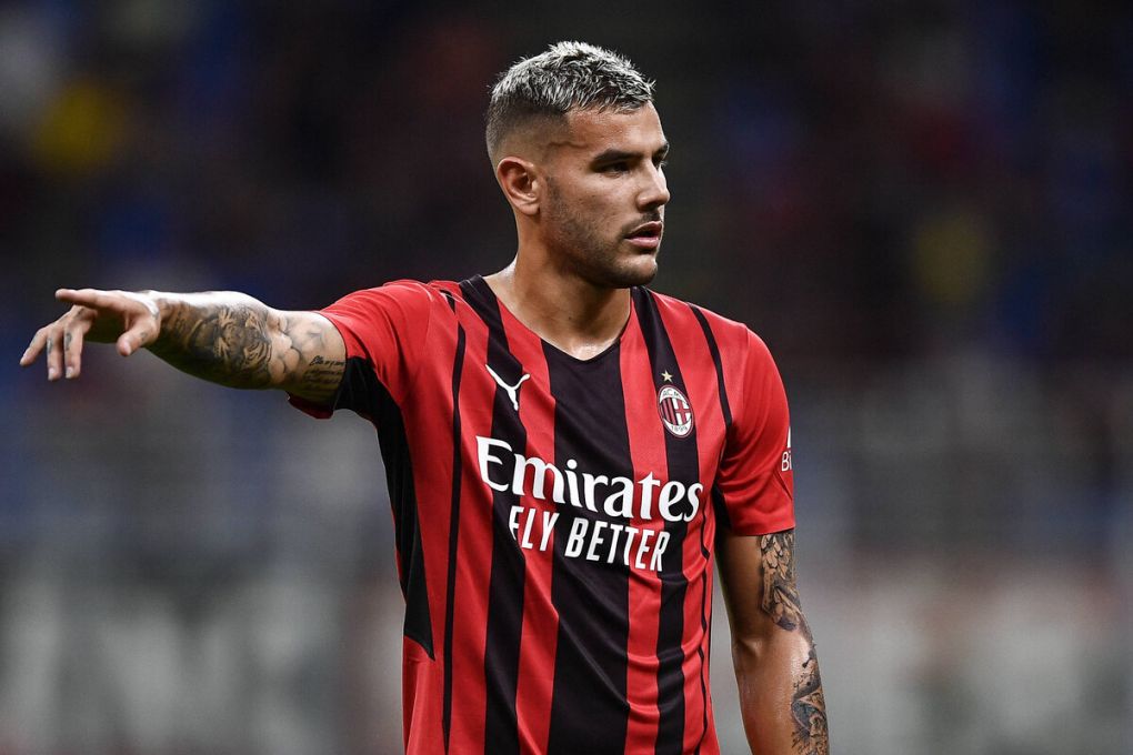 AC Milan v Cagliari Calcio - Serie A Theo Hernandez of AC Milan gestures during the Serie A football match between AC Milan and Cagliari Calcio. Milan Italy Copyright: xNicolxCampox