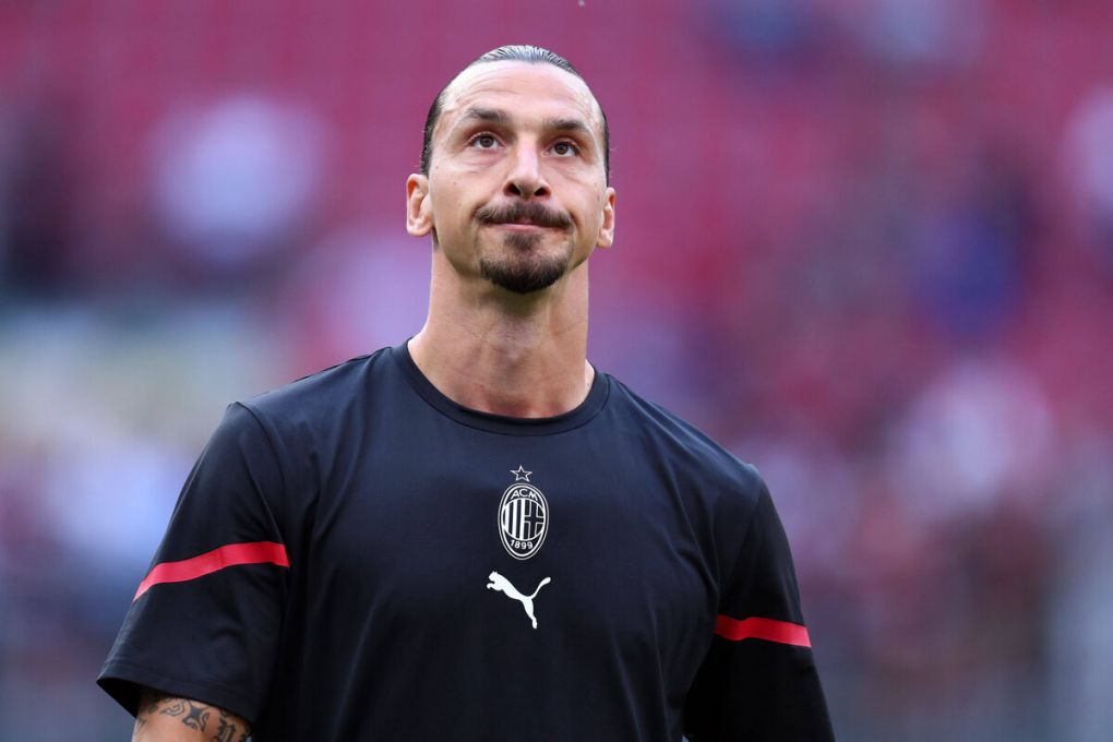 Ac Milan - Ss Lazio Zlatan Ibrahimovic of Ac Milan during warm up before the Serie A match between Ac Milan and Ss Lazio. Milano Stadio Giuseppe Meazza Italy Copyright: xMarcoxCanonierox
