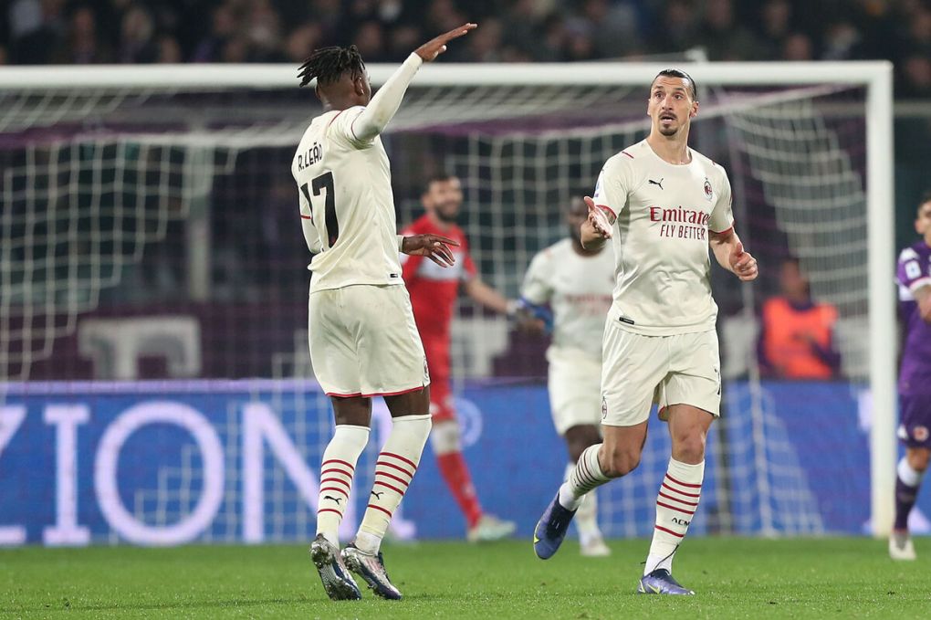 FLORENCE, ITALY - NOVEMBER 20: Zlatan Ibrahimovic of AC Milan celebrates after scoring a goal during the Serie A match between ACF Fiorentina and AC Milan at Stadio Artemio Franchi on November 20, 2021 in Florence, Italy. (Photo by Gabriele Maltinti/Getty Images)