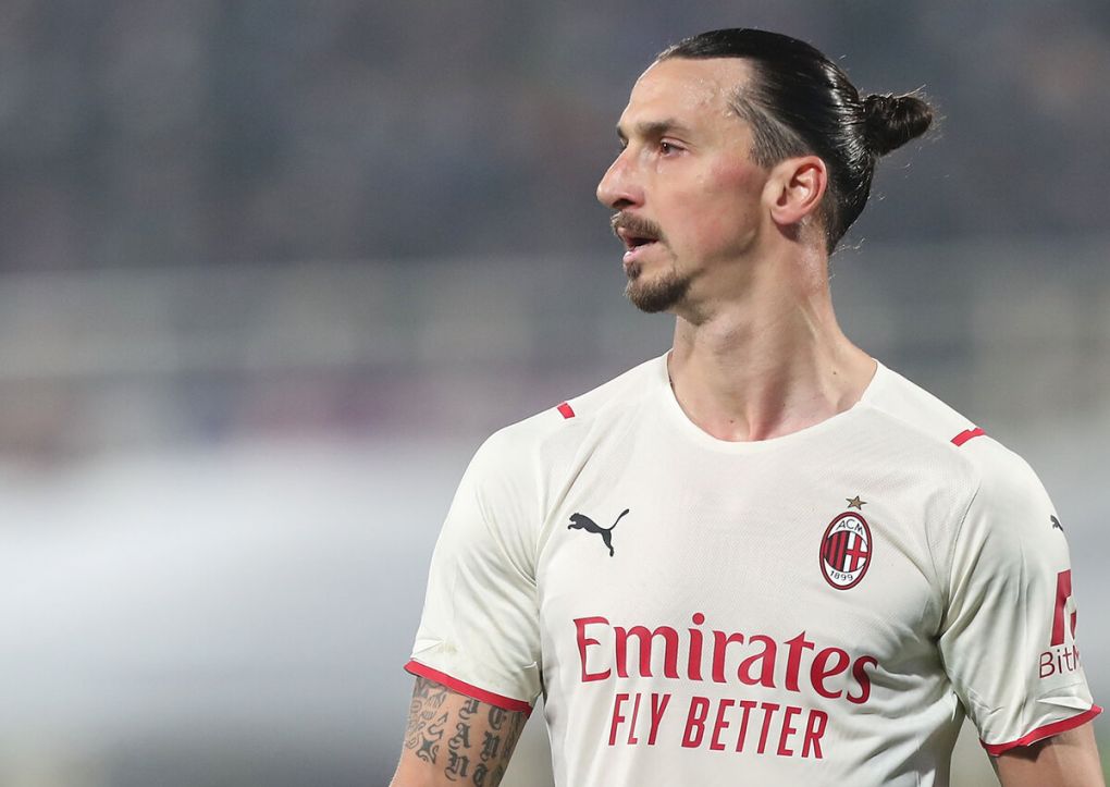 FLORENCE, ITALY - NOVEMBER 20: Zlatan Ibrahimovic of AC Milan looks on during the Serie A match between ACF Fiorentina and AC Milan at Stadio Artemio Franchi on November 20, 2021 in Florence, Italy. (Photo by Gabriele Maltinti/Getty Images)