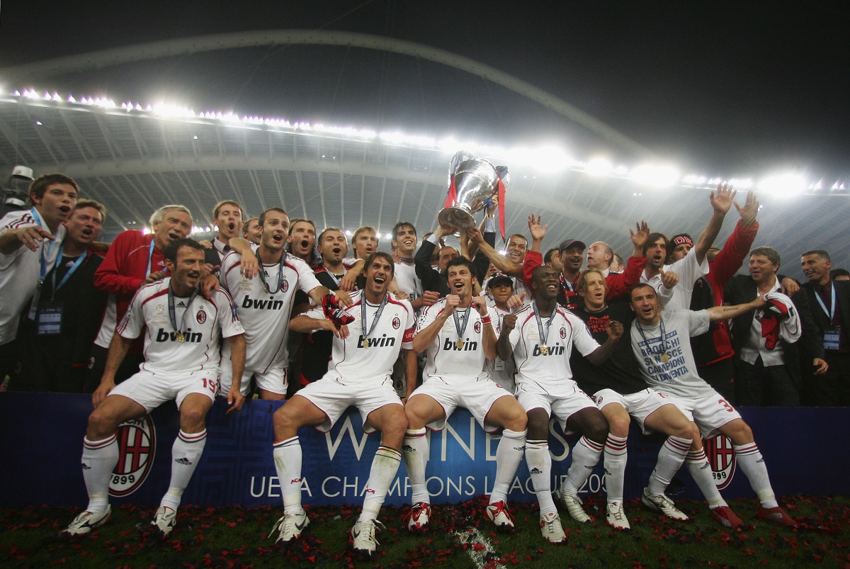 ATHENS, GREECE - MAY 23: Milan players celebrate with the trophy following their 2-1 victory during the UEFA Champions League Final match between Liverpool and AC Milan at the Olympic Stadium on May 23, 2007 in Athens, Greece. (Photo by Jamie McDonald/Getty Images)