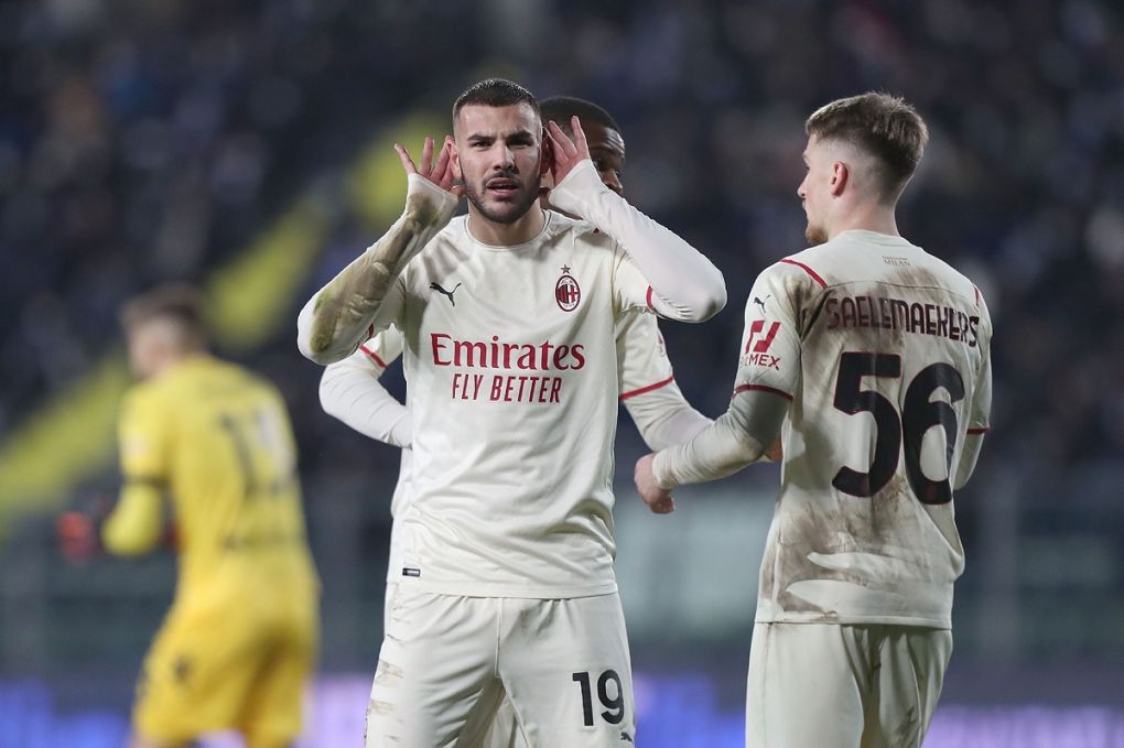 EMPOLI, ITALY - DECEMBER 22: Theo Bernard Hernandez of AC Milan celebrates after scoring a goal during the Serie A match between Empoli FC and AC Milan at Stadio Carlo Castellani on December 22, 2021 in Empoli, Italy. (Photo by Gabriele Maltinti/Getty Images)