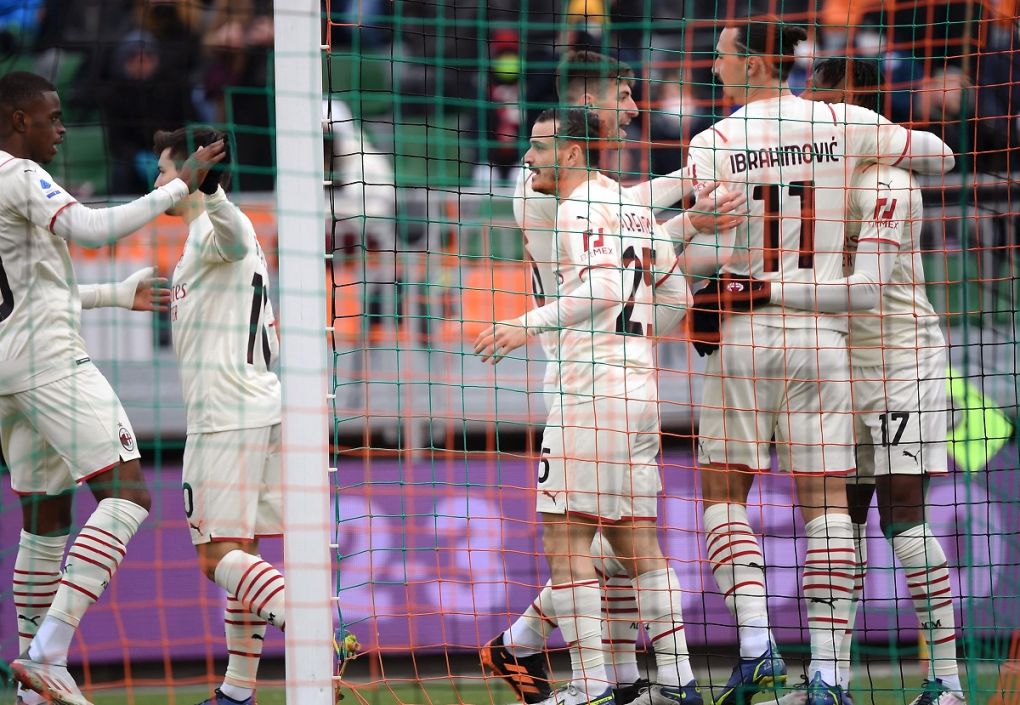 AC Milan's Swedish forward Zlatan Ibrahimovic (R) celebrates with teammates after scoring during the Serie A football match beetween Venezia and AC Milan on January 9, 2022 at the Pier Luigi Penso stadium in Venice. (Photo by Marco BERTORELLO / AFP) (Photo by MARCO BERTORELLO/AFP via Getty Images)