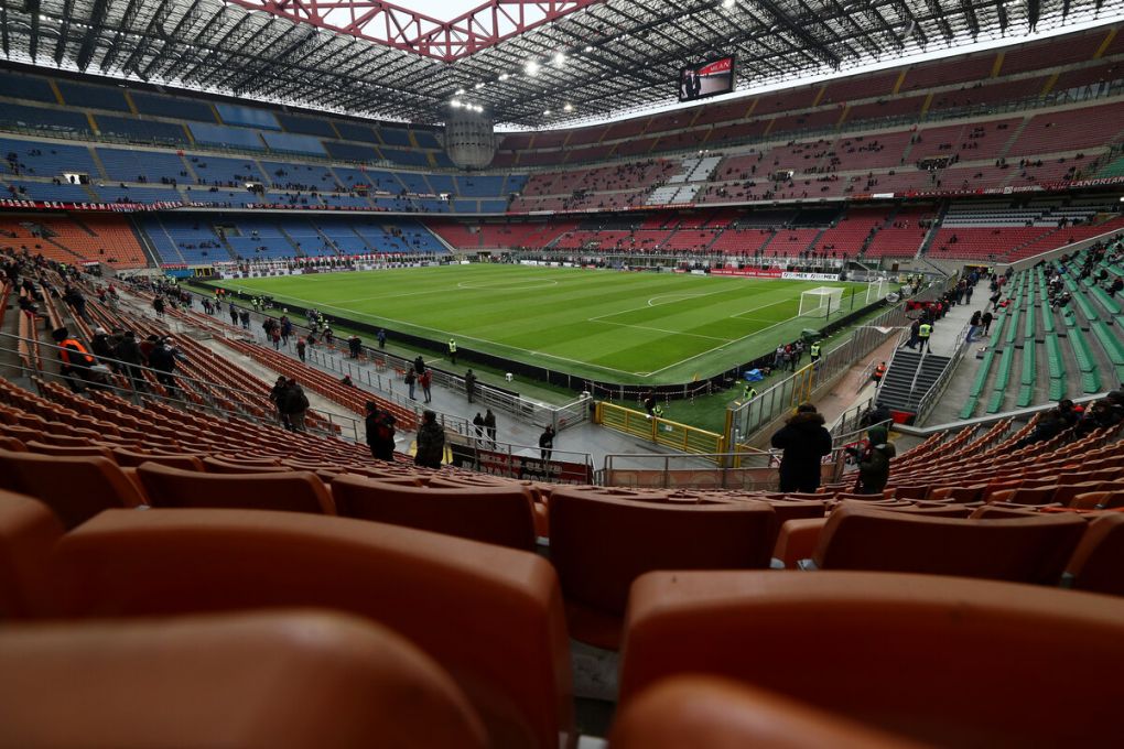 MILAN, ITALY - DECEMBER 04: General view inside the stadium prior to the Serie A match between AC Milan v US Salernitana at Stadio Giuseppe Meazza on December 04, 2021 in Milan, Italy. (Photo by Marco Luzzani/Getty Images)