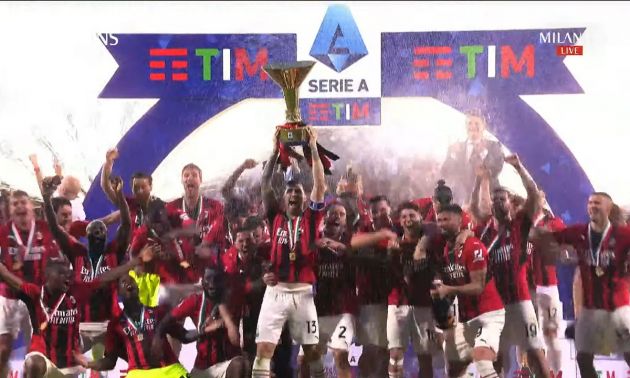 Trophy-lifting Milan Scudetto