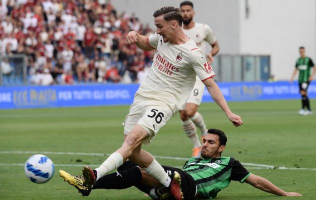 AC Milan's Belgian midfielder Alexis Saelemaekers