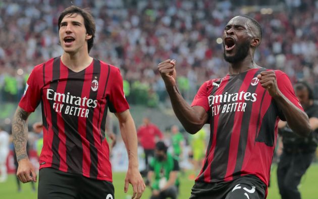Fikayo Tomori and Sandro Tonali of AC Milan