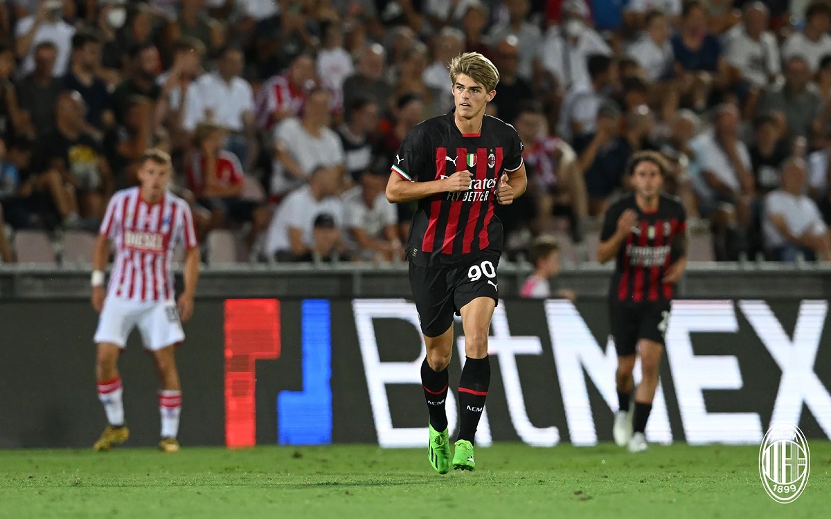 Charles De Ketelaere Milan