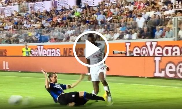 Hateboer tackles Leao