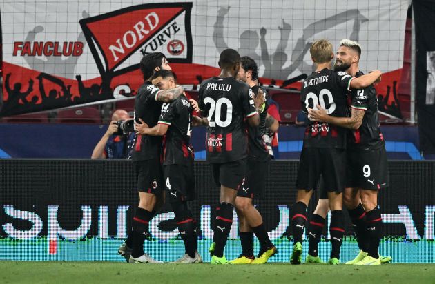 AC Milan's players celebrate the 1-1 during the UEFA Champions League Group E football match FC Salzburg v AC Milan on September 6, 2022, in Salzburg, Austria. (Photo by JOE KLAMAR / AFP) (Photo by JOE KLAMAR/AFP via Getty Images)