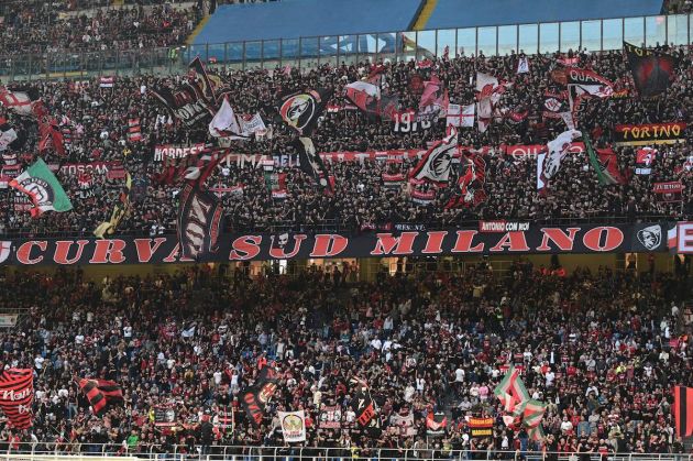 AC Milan supporters