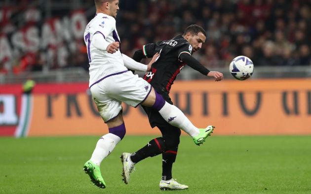 Ismael Bennacer (R) of AC Milan