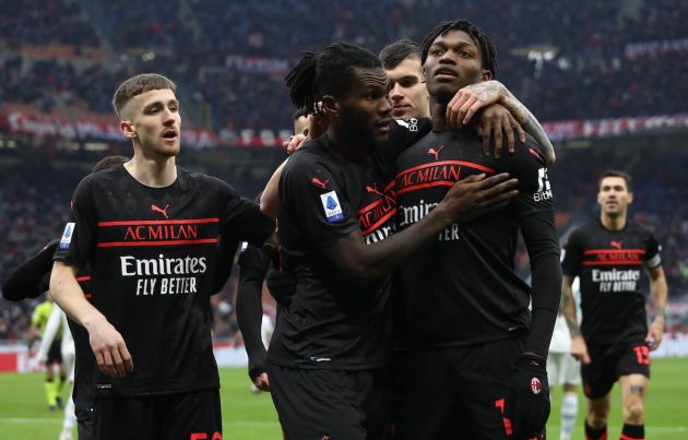 Franck Kessie (C) of AC Milan celebrates with his team-mates Rafael Leao