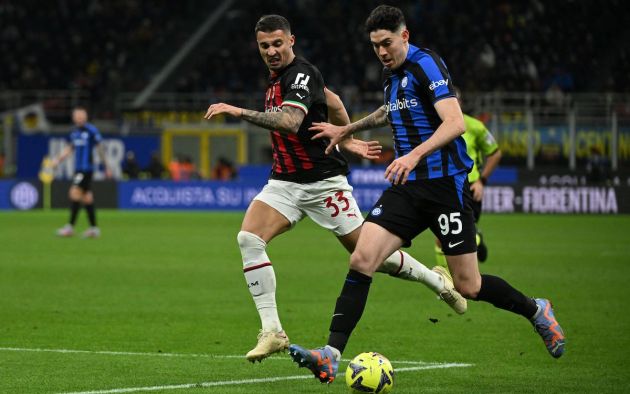 Inter Milan's Italian defender Alessandro Bastoni challenges AC Milan's Bosnian midfielder Rade Krunic