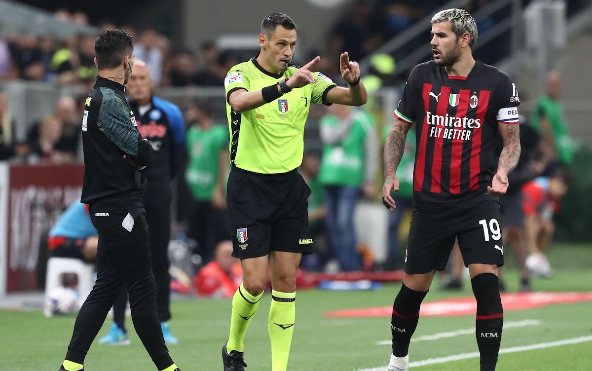 Referee Maurizio Mariani