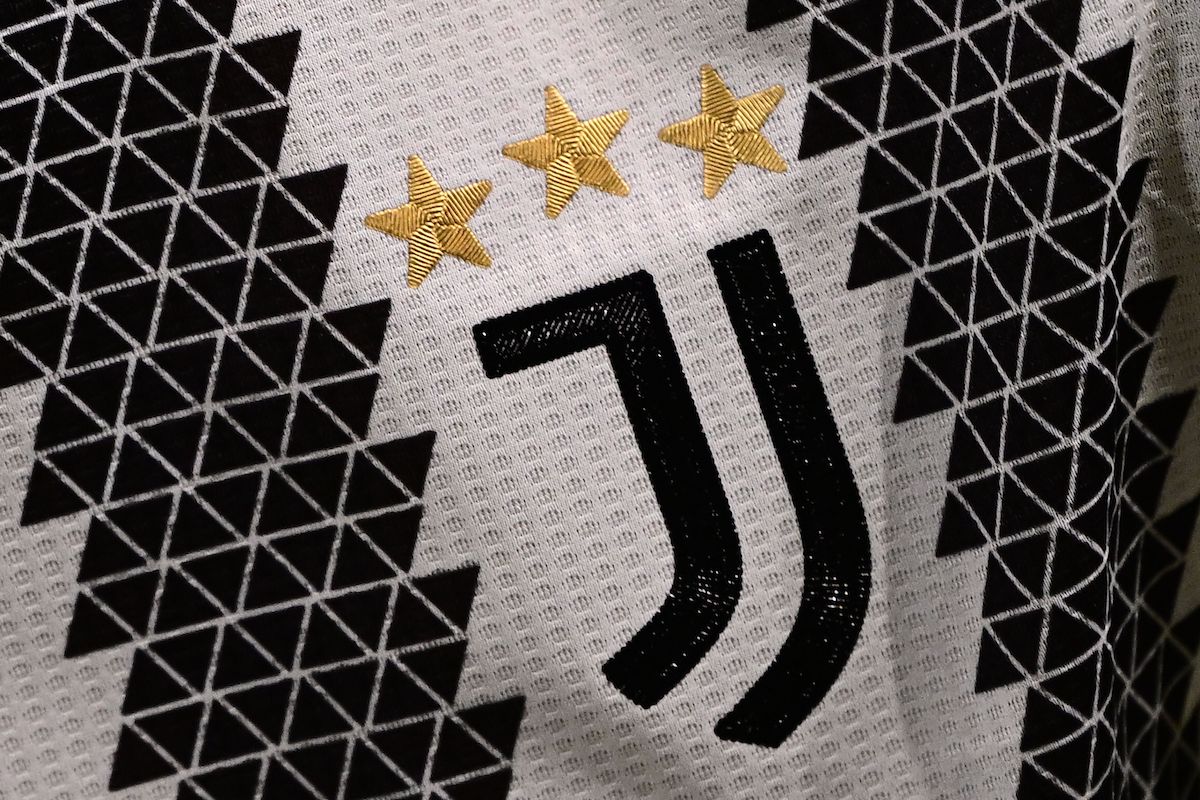 GOAL - Juventus drop their new black away kit ♠️