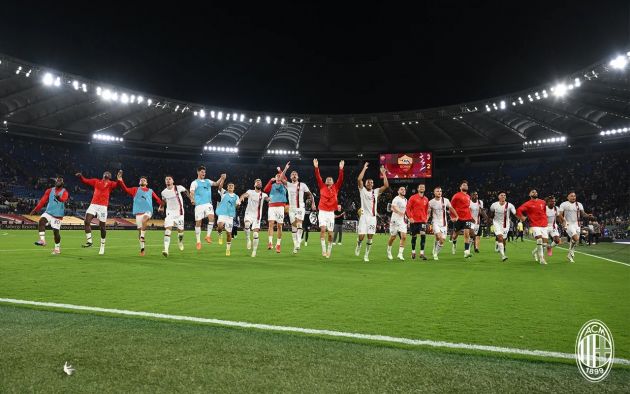 AC Milan celebrate Roma win