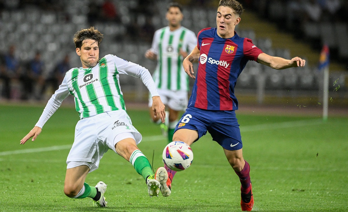 Juan Miranda: Betis' brilliant left back analysed