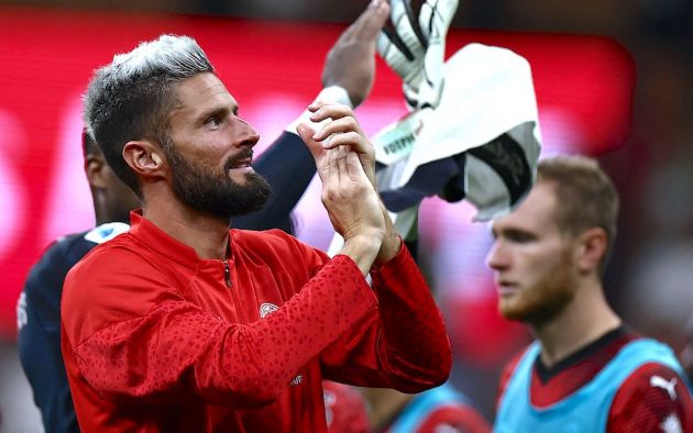 AC Milan's French forward #09 Olivier Giroud