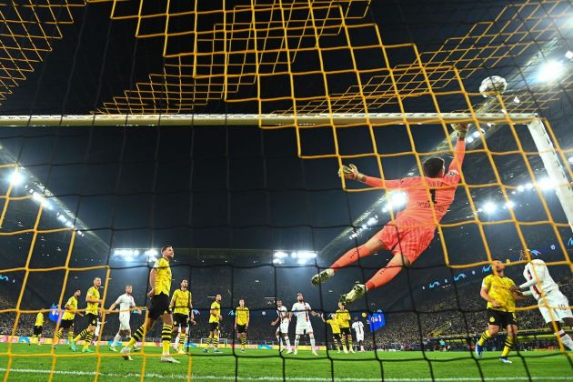 Dortmund's Swiss goalkeeper #01 Gregor Kobel