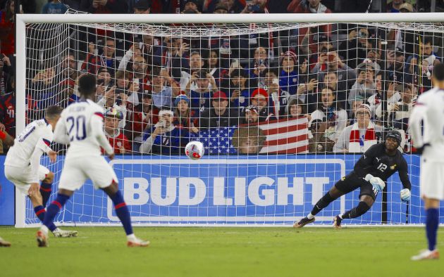 Christian Pulisic #10 of United States