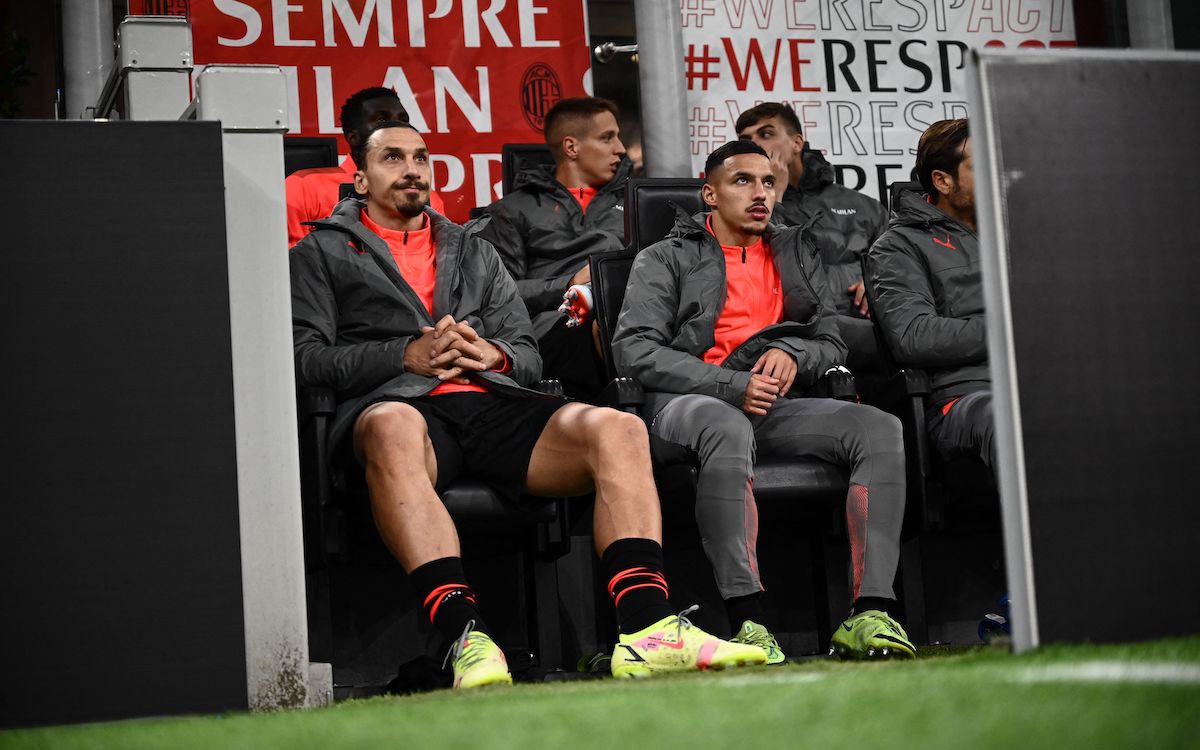 Zlatan Ibrahimovic (L) and AC Milan's Algerian midfielder Ismael Bennacer