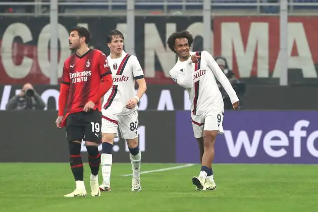 Zirkzee against Milan