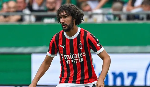 Yacine Adli Milan