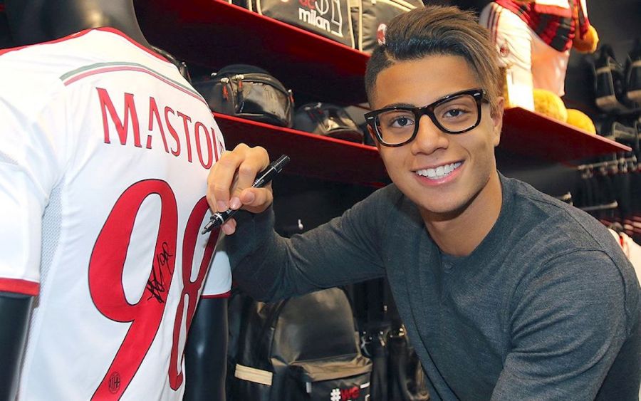 ACミラン ハキムマストゥール ACミラン ハキムマストゥール Hachim Mastour - Wikipedia