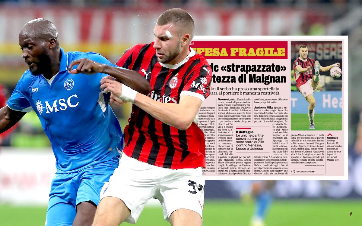 Romelu Lukaku of SSC Napoli competes for the ball with Strahinja Pavlovic of AC Milan