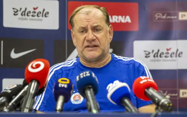 VladimVladimir Weiss head coach of Slovan Bratislavair Weiss slovan