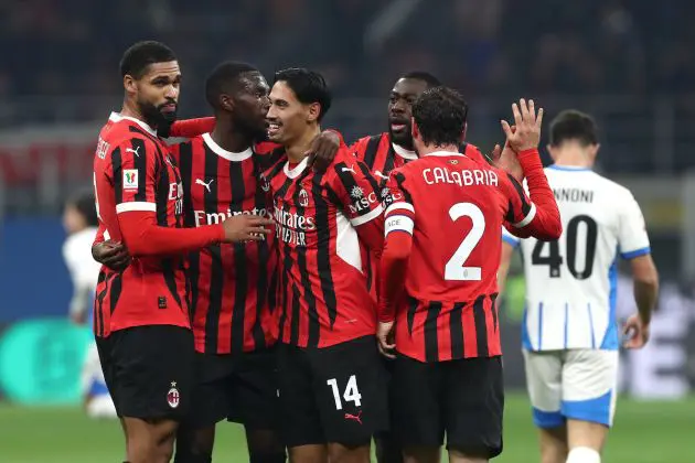 Tijjani Reijnders of AC Milan celebrates