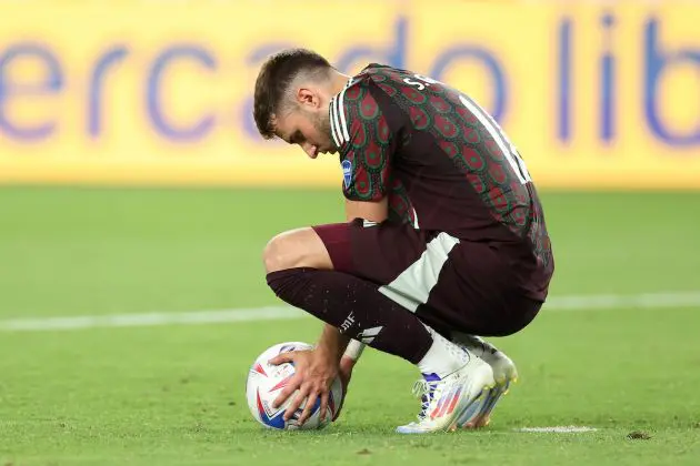 Santiago Gimenez of Mexico