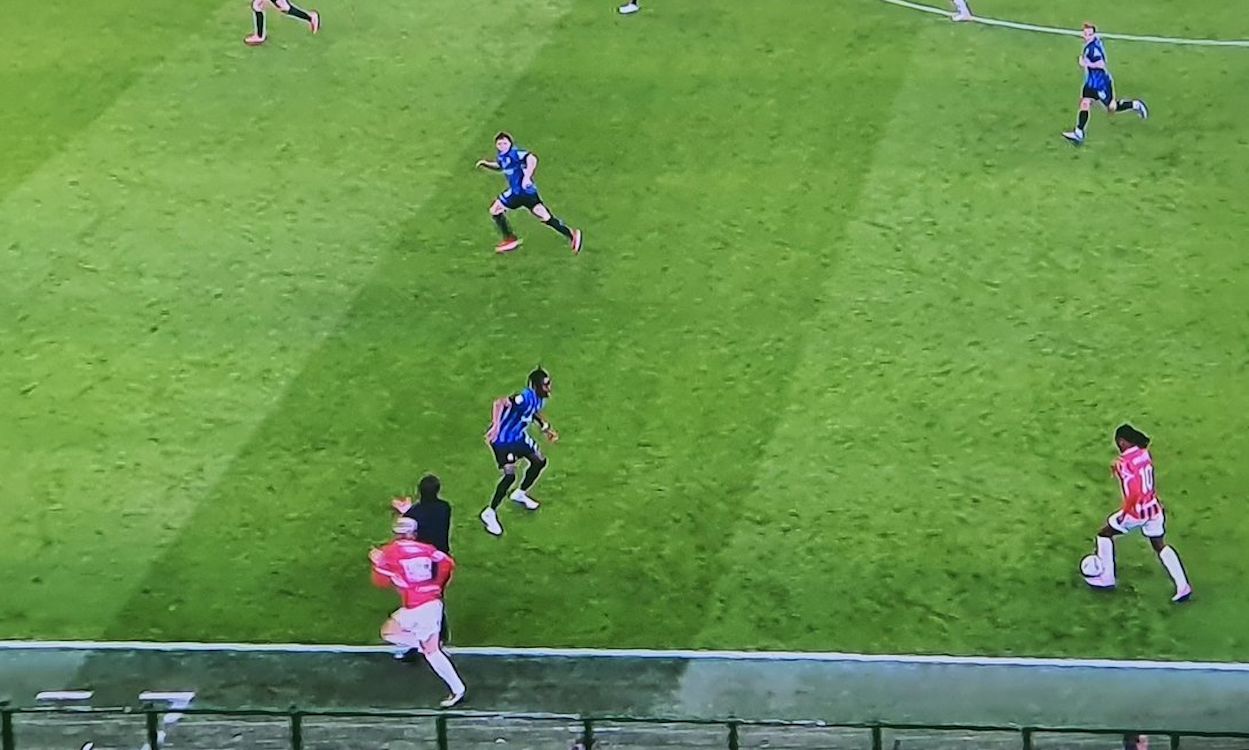 simone inzaghi theo hernandez