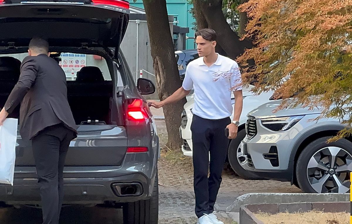 Watch: Ricci arrives to begin medical ahead of signing for AC Milan