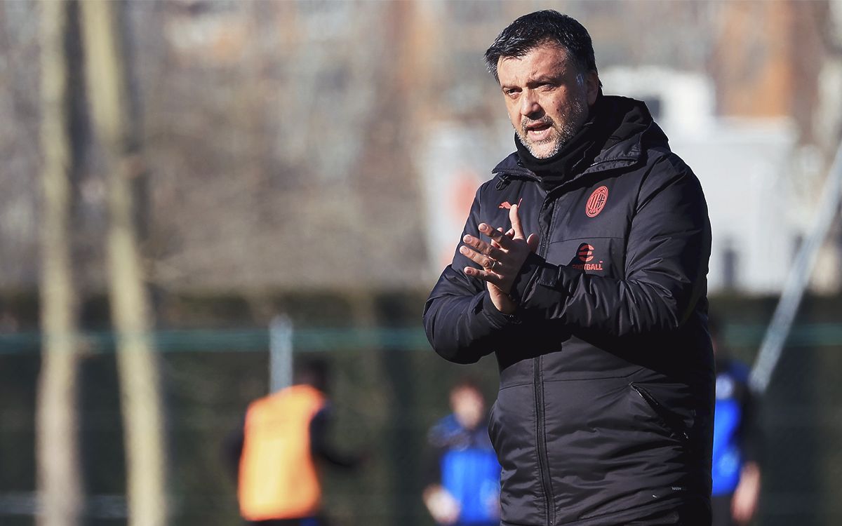 Official: AC Milan promote U17s boss Giovanni Renna to be Primavera coach