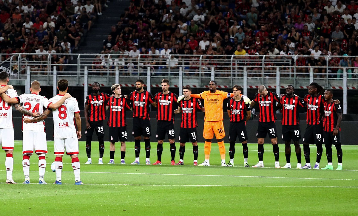 AC Milan players pre-Bari