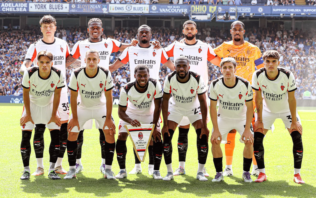 Milan players pre Chelsea