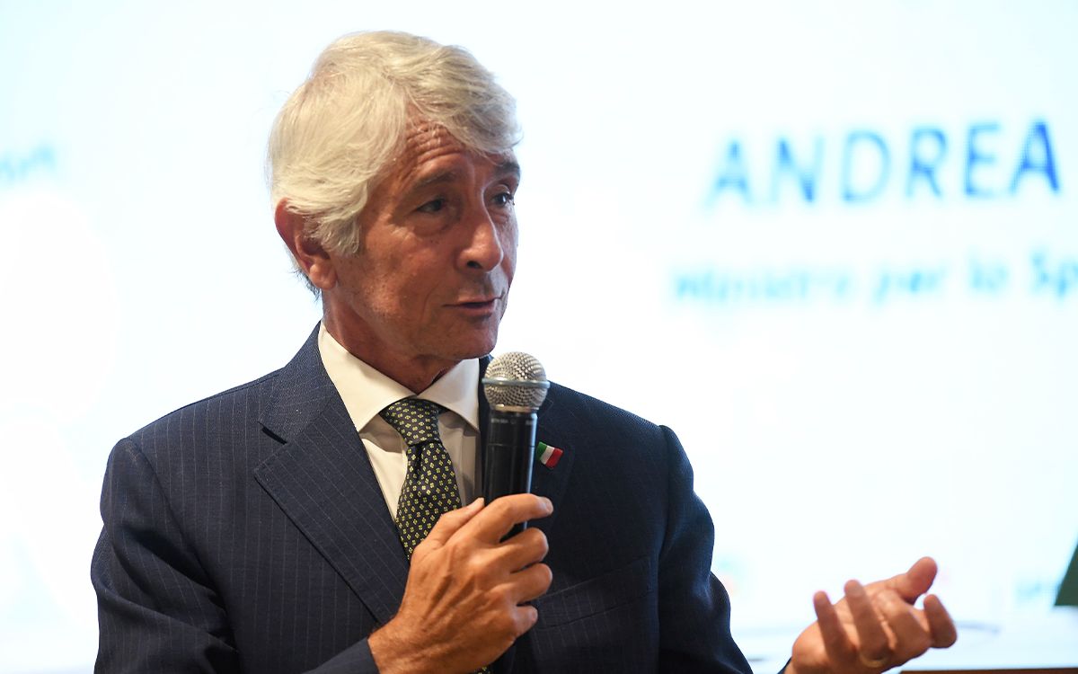 'Lack of respect for the fans' - Minister of Sport disagrees with Milan-Como decision