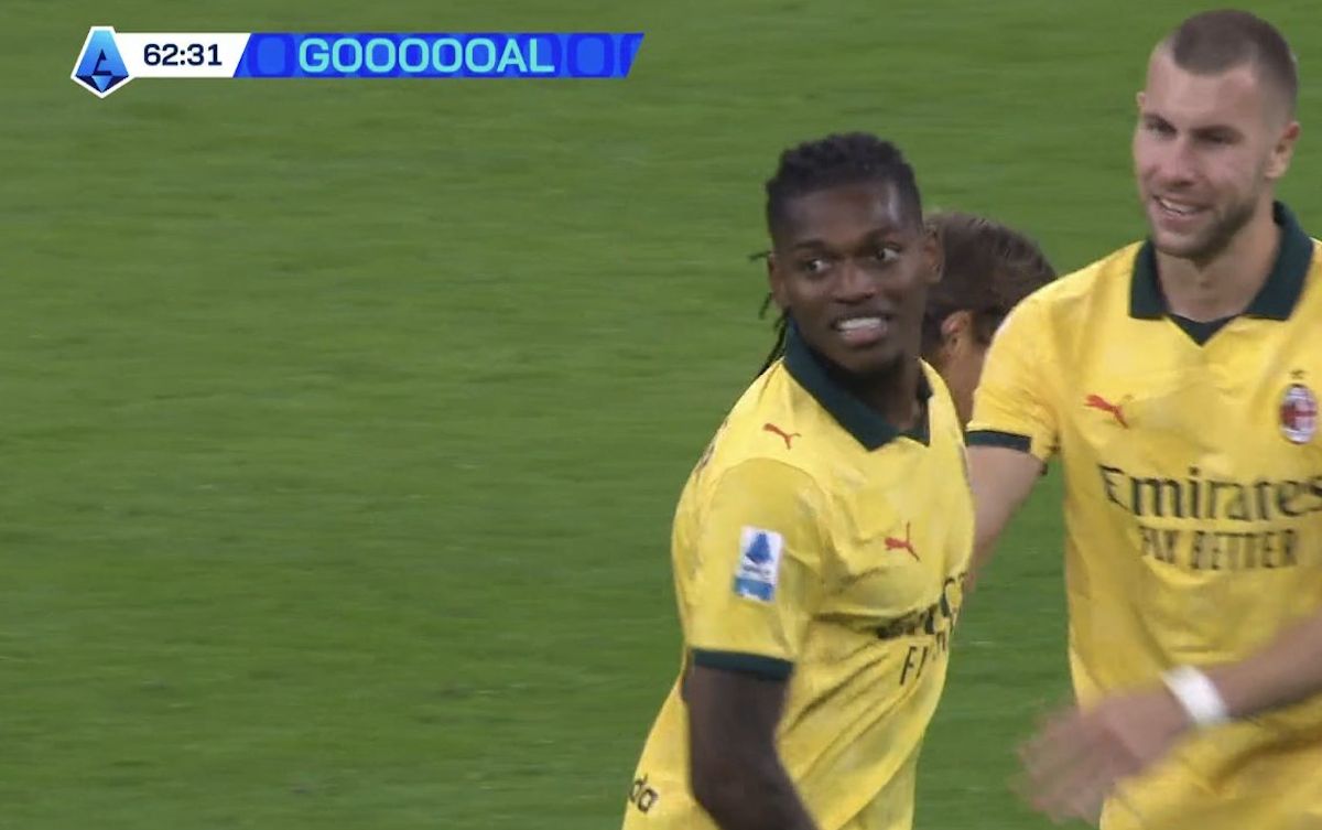 Watch: Leao brings Milan level against Fiorentina with lovely goal from outside box