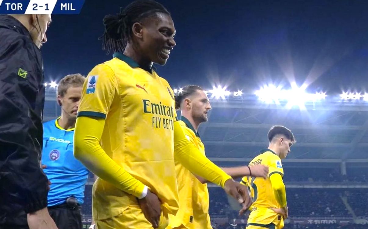 Leao’s 2025 could be over after sustaining upper thigh injury – Landucci’s words