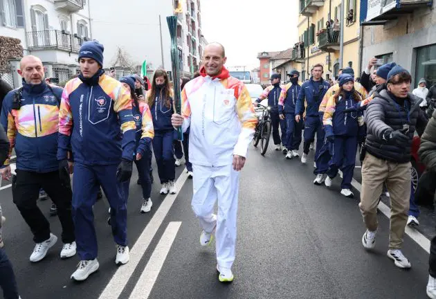 massimiliano allegri torch bearer