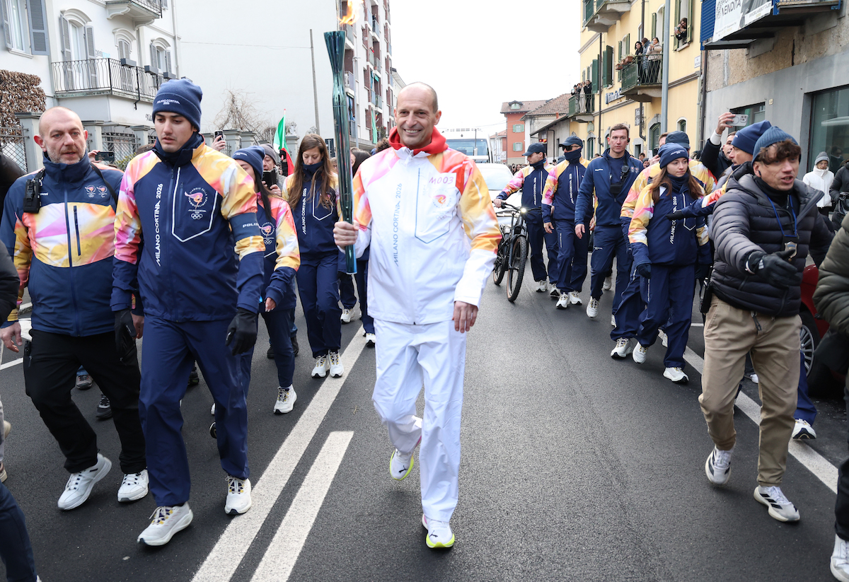 Allegri reacts after carrying Olympic Torch: "A great honour and a profound emotion"