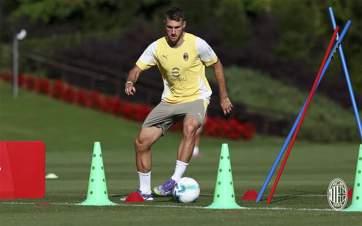 Gimenez Milanello training