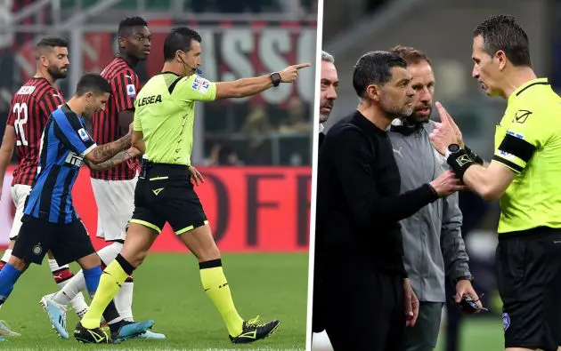 The referee Daniele Doveri awards a goal to Internazionale